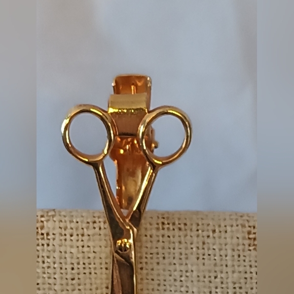 🔆𝟲/$𝟮𝟬 𝗩𝘁𝗴.𝗚𝗼𝗹𝗱 𝗦𝗰𝗶𝘀𝘀𝗼𝗿𝘀 𝗖𝗹𝗶𝗽 𝗕𝗿𝗼𝗼𝗰𝗵𝗲 - Picture 4 of 8